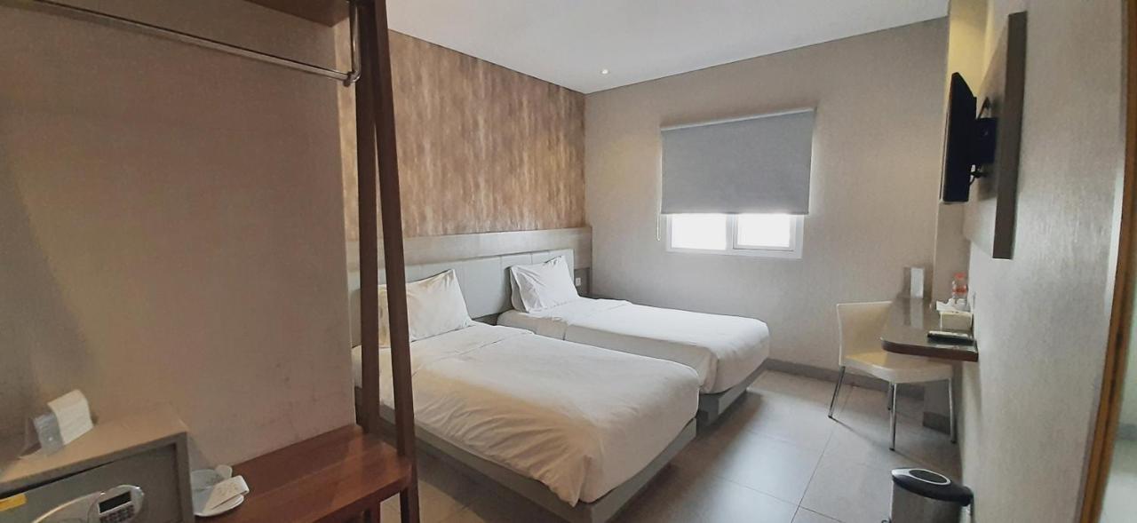 Lynn Hotel Serang Εξωτερικό φωτογραφία