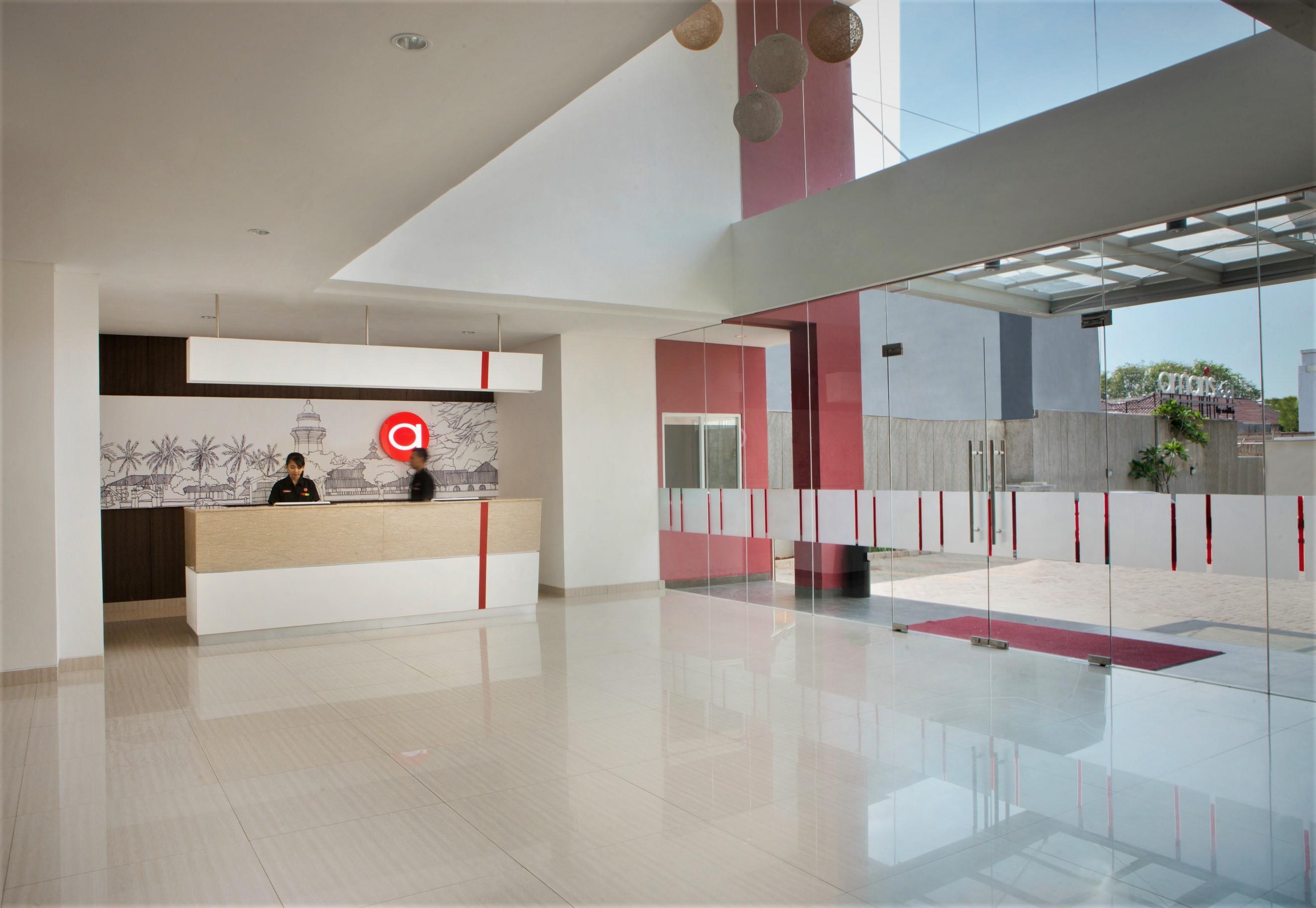 Lynn Hotel Serang Εξωτερικό φωτογραφία